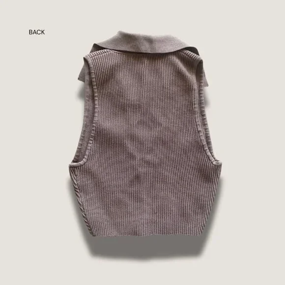 Collared Ribbed Crop Top - Picture 4 of 4